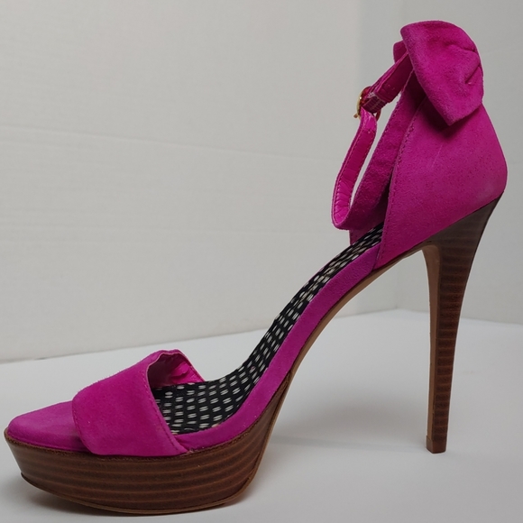 Jessica Simpson Pink Heels with Bow - Picture 4 of 16